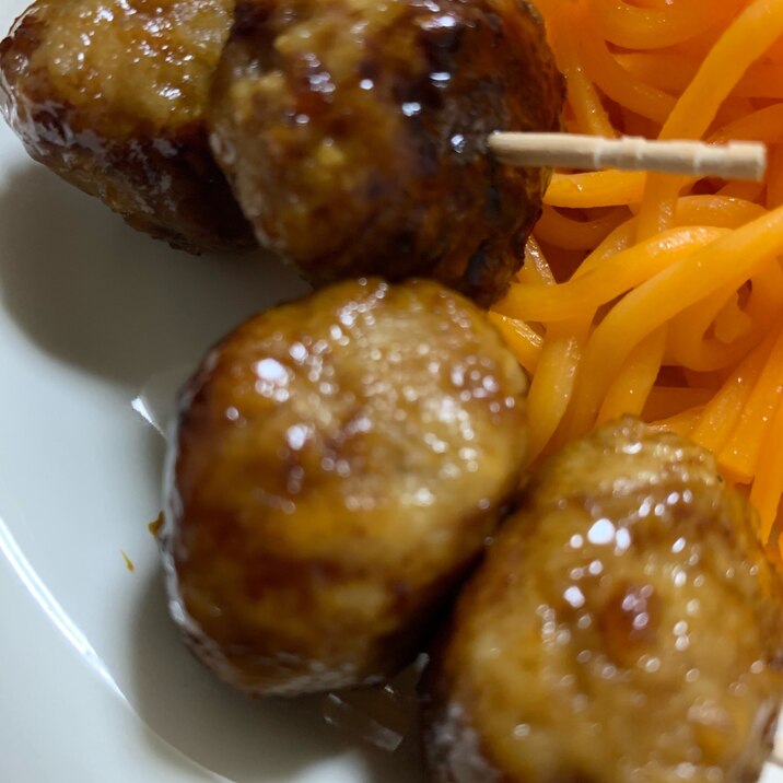 お弁当にも 鶏団子の照り焼き レシピ 作り方 By とこっちぃ 楽天レシピ お弁当にも 鶏団子の照り焼き レシピ 作り方 By とこっちぃ 楽天レシピ